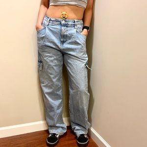 Forever21 Garter Mid Waist Loose Fit Light Wash Cargo Denim Baggy Jeans - Small